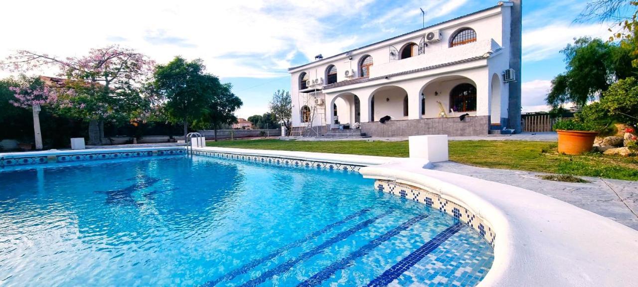 Chalet Alicante Sol Y Luz San Vicente Raspeig ภายนอก รูปภาพ